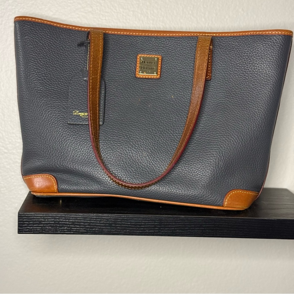 Dooney & Bourke Handbag with Luggage Hangtag in Great Condition